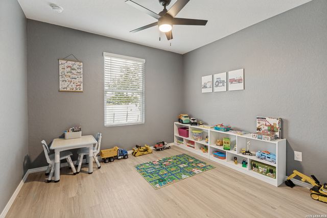 438 KAYDEN PT, New Braunfels, TX 78130