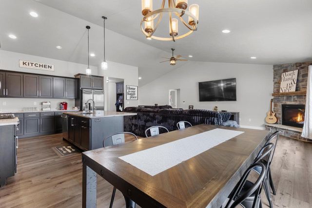 2909 GRAND CYPRESS LANE, Green Bay, WI 54311