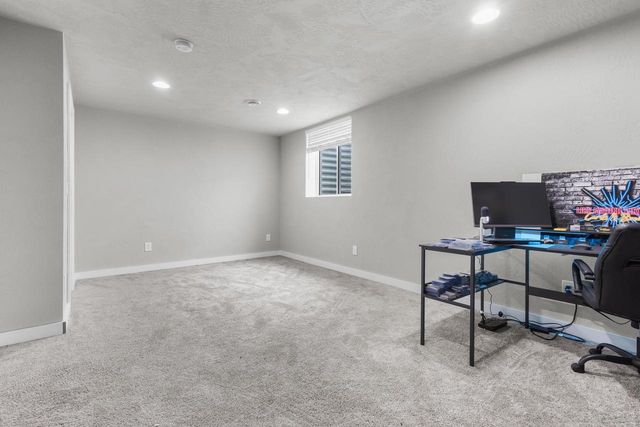 2909 GRAND CYPRESS LANE, Green Bay, WI 54311