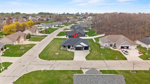 2909 GRAND CYPRESS LANE, Green Bay, WI 54311