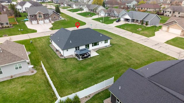 2909 GRAND CYPRESS LANE, Green Bay, WI 54311