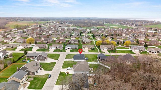 2909 GRAND CYPRESS LANE, Green Bay, WI 54311