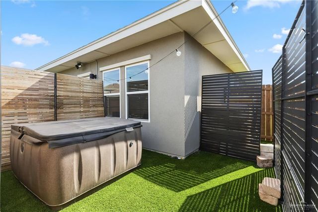 917 Yellow Bells Street, Edinburg, TX 78541