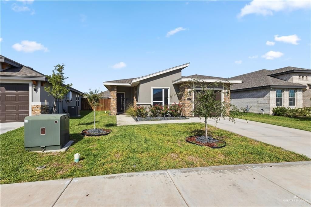 917 Yellow Bells Street, Edinburg, TX 78541