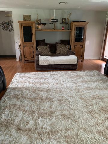1730 Rymal Road, Alvin, TX 77511