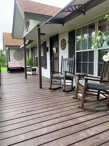 1730 Rymal Road, Alvin, TX 77511