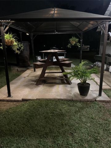 1730 Rymal Road, Alvin, TX 77511