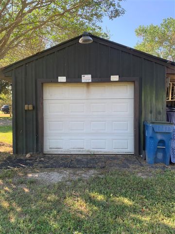 1730 Rymal Road, Alvin, TX 77511