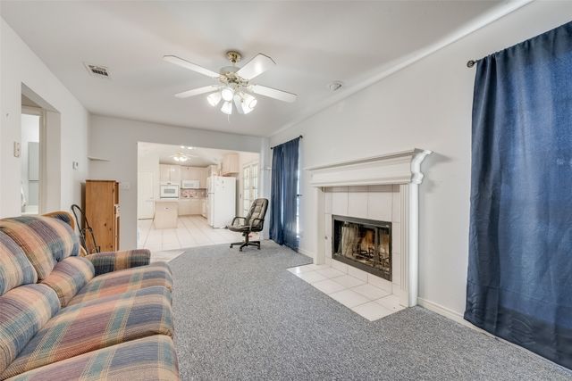 232 W Willow Creek Drive, Glenn Heights, TX 75154