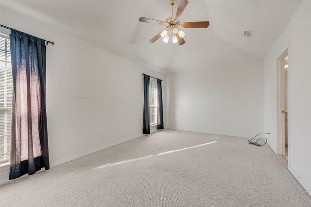 232 W Willow Creek Drive, Glenn Heights, TX 75154