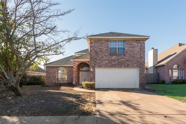 232 W Willow Creek Drive, Glenn Heights, TX 75154