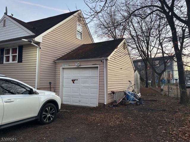 52 Hawthorne Dr, Franklin Twp., NJ 08873