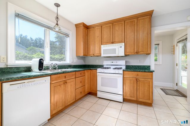 162 Toms Road, Stamford, CT 06906