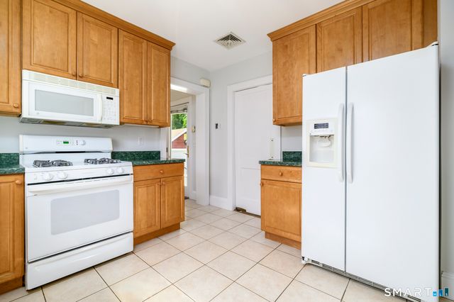 162 Toms Road, Stamford, CT 06906