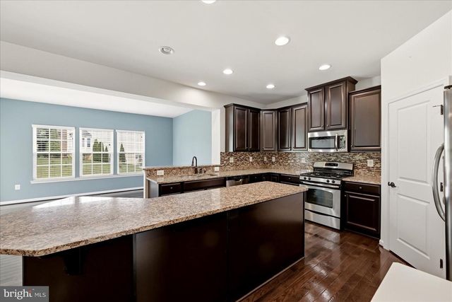 26780 CRUSHER DR, Chantilly, VA 20152