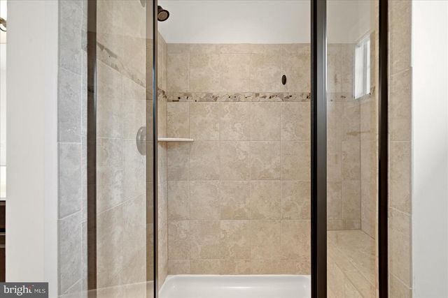 26780 CRUSHER DR, Chantilly, VA 20152