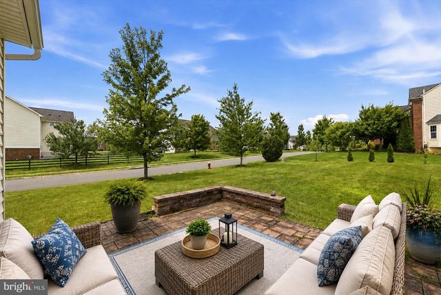 26780 CRUSHER DR, Chantilly, VA 20152