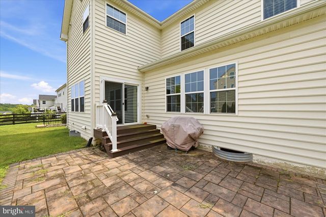 26780 CRUSHER DR, Chantilly, VA 20152