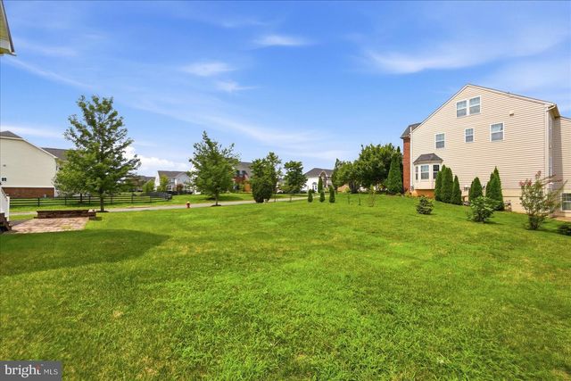 26780 CRUSHER DR, Chantilly, VA 20152