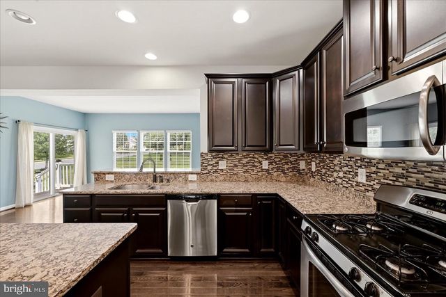26780 CRUSHER DR, Chantilly, VA 20152