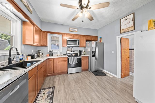 3613 Piedmont Rd, Huntington, WV 25704