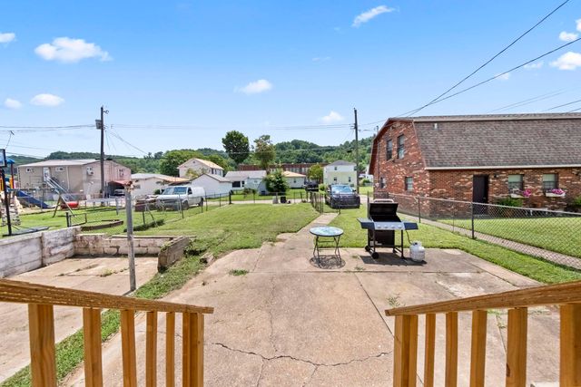 3613 Piedmont Rd, Huntington, WV 25704