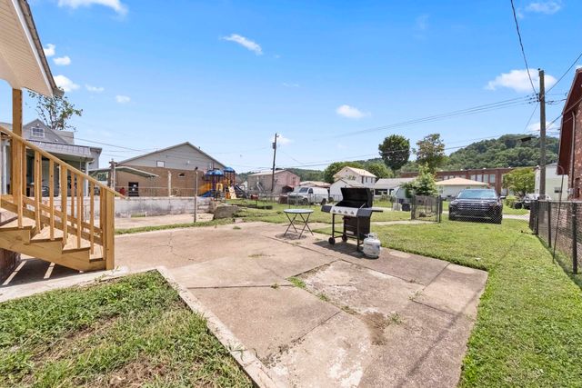 3613 Piedmont Rd, Huntington, WV 25704