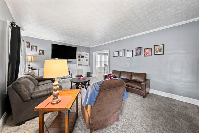 3613 Piedmont Rd, Huntington, WV 25704