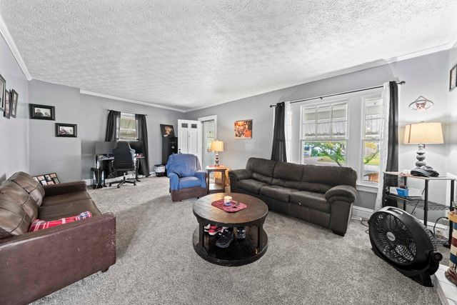 3613 Piedmont Rd, Huntington, WV 25704