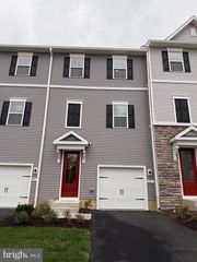 67 BASSWOOD ST, Berlin, NJ 08009