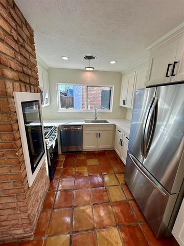 6275 Westgate Drive, Beaumont, TX 77706