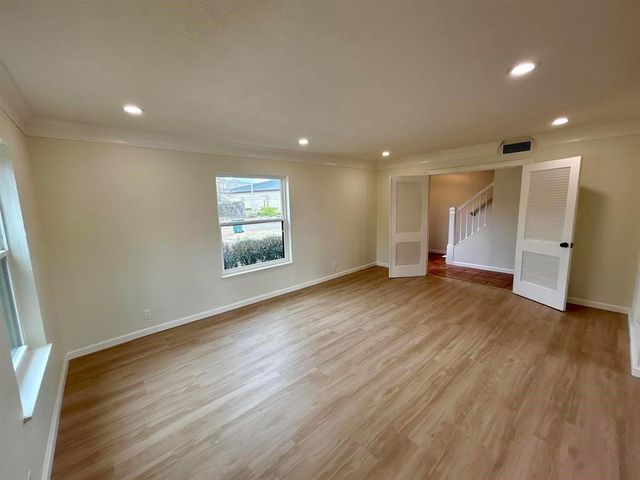 6275 Westgate Drive, Beaumont, TX 77706