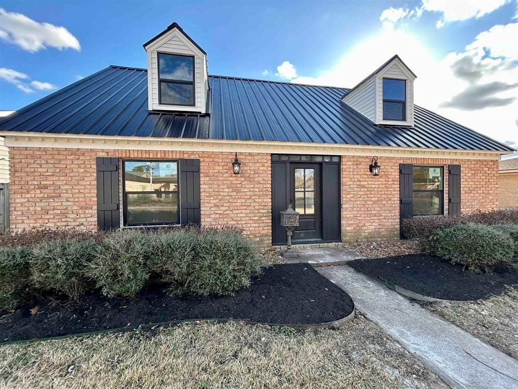 6275 Westgate Drive, Beaumont, TX 77706