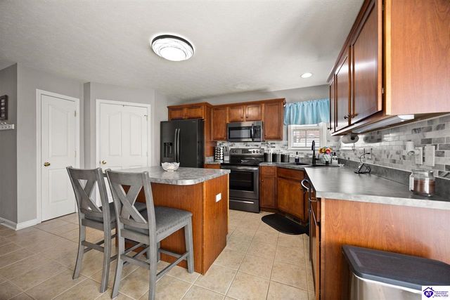 104 Briarcliff Court, Elizabethtown, KY 42701