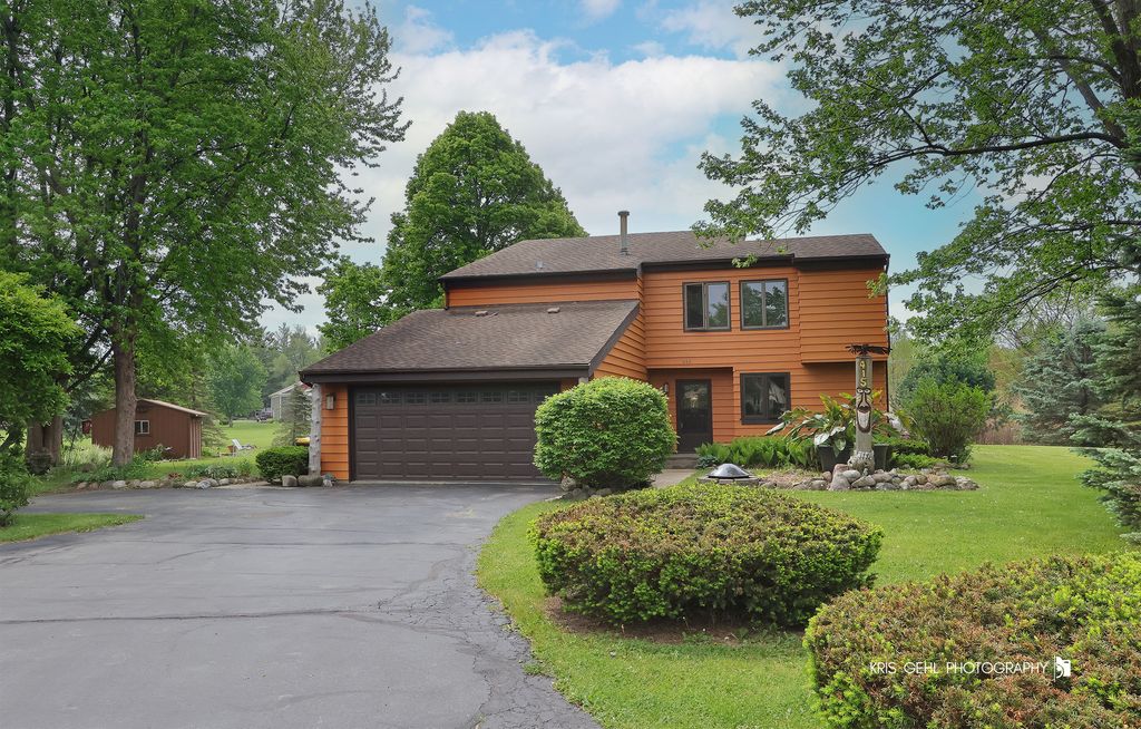 415 Kildare Street, Gilberts, IL 60136