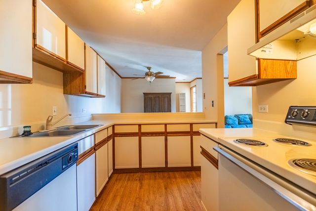 1345 CUNAT Court 2D, Lake In The Hills, IL 60156