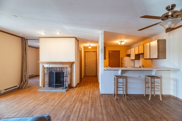 1345 CUNAT Court 2D, Lake In The Hills, IL 60156