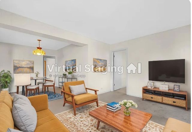 17913 Oakwood Avenue, Lansing, IL 60438