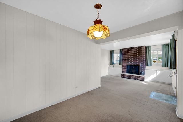 17913 Oakwood Avenue, Lansing, IL 60438