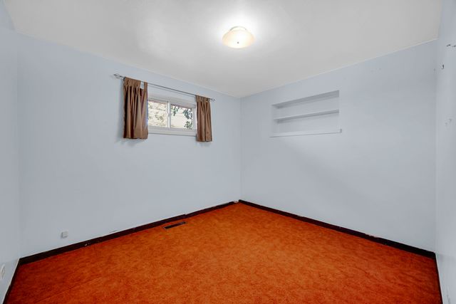 17913 Oakwood Avenue, Lansing, IL 60438