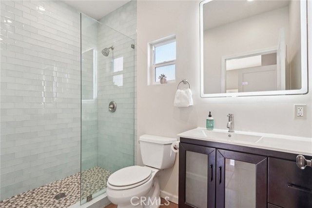 5513 Cartwright Avenue, North Hollywood (los Angeles), CA 91601