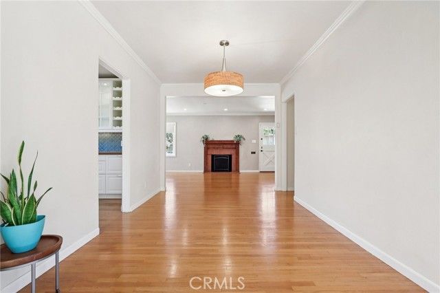 5513 Cartwright Avenue, North Hollywood (los Angeles), CA 91601