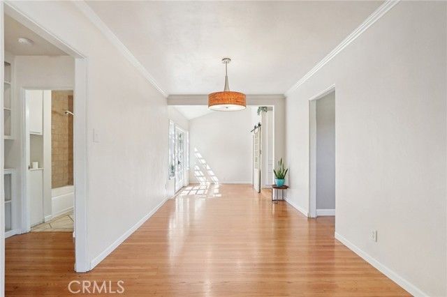 5513 Cartwright Avenue, North Hollywood (los Angeles), CA 91601