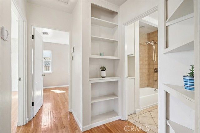 5513 Cartwright Avenue, North Hollywood (los Angeles), CA 91601