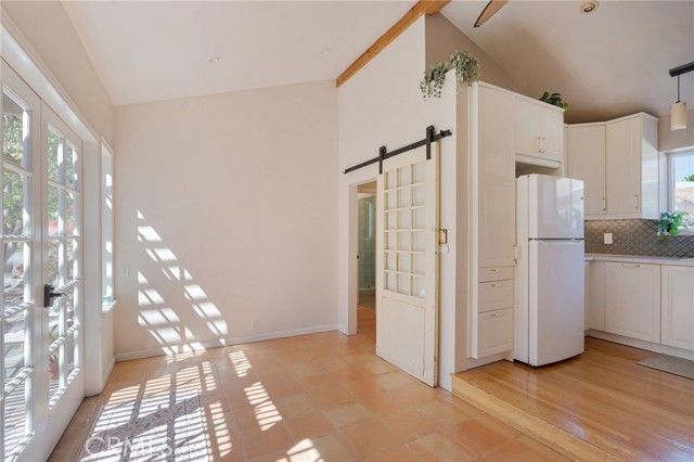 5513 Cartwright Avenue, North Hollywood (los Angeles), CA 91601