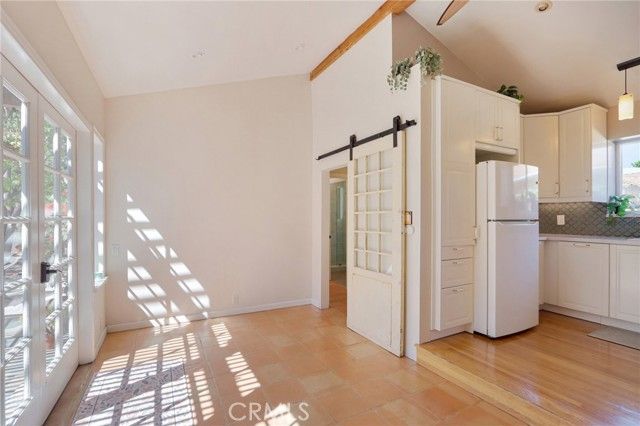 5513 Cartwright Avenue, North Hollywood (los Angeles), CA 91601