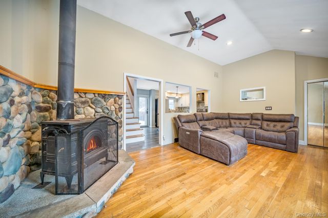 22 Jones Drive, Garnerville, NY 10923