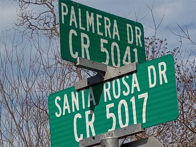 425 County Road 5041, Cleveland, TX 77327