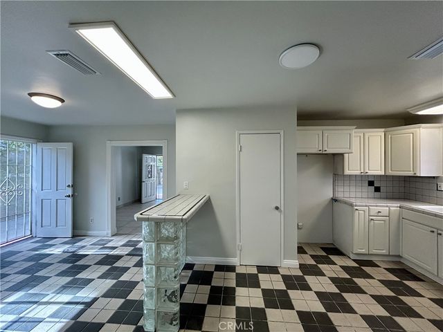 3132 Estado Street, Pasadena, CA 91107