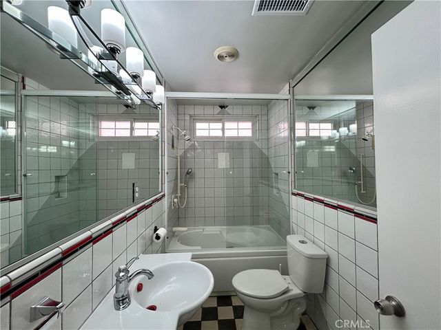 3132 Estado Street, Pasadena, CA 91107